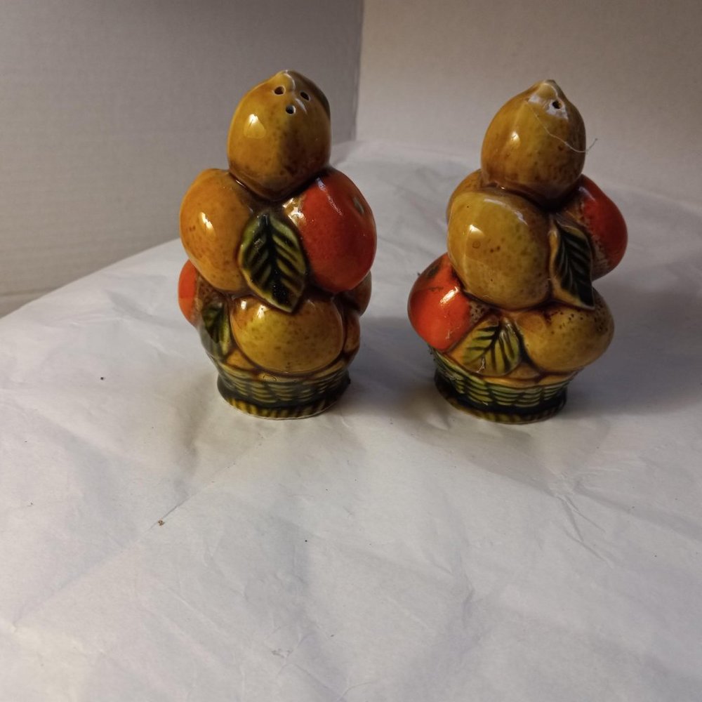 Orange Spice by INARCO (JAPAN) - Salt and Pepper Shakers